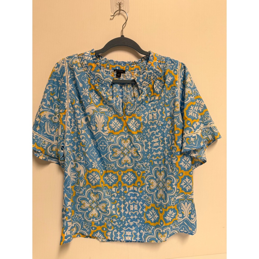 Ann Taylor Blue Yellow Tile Print Smocked Blouse Split Neck Flutter Sleeve Small